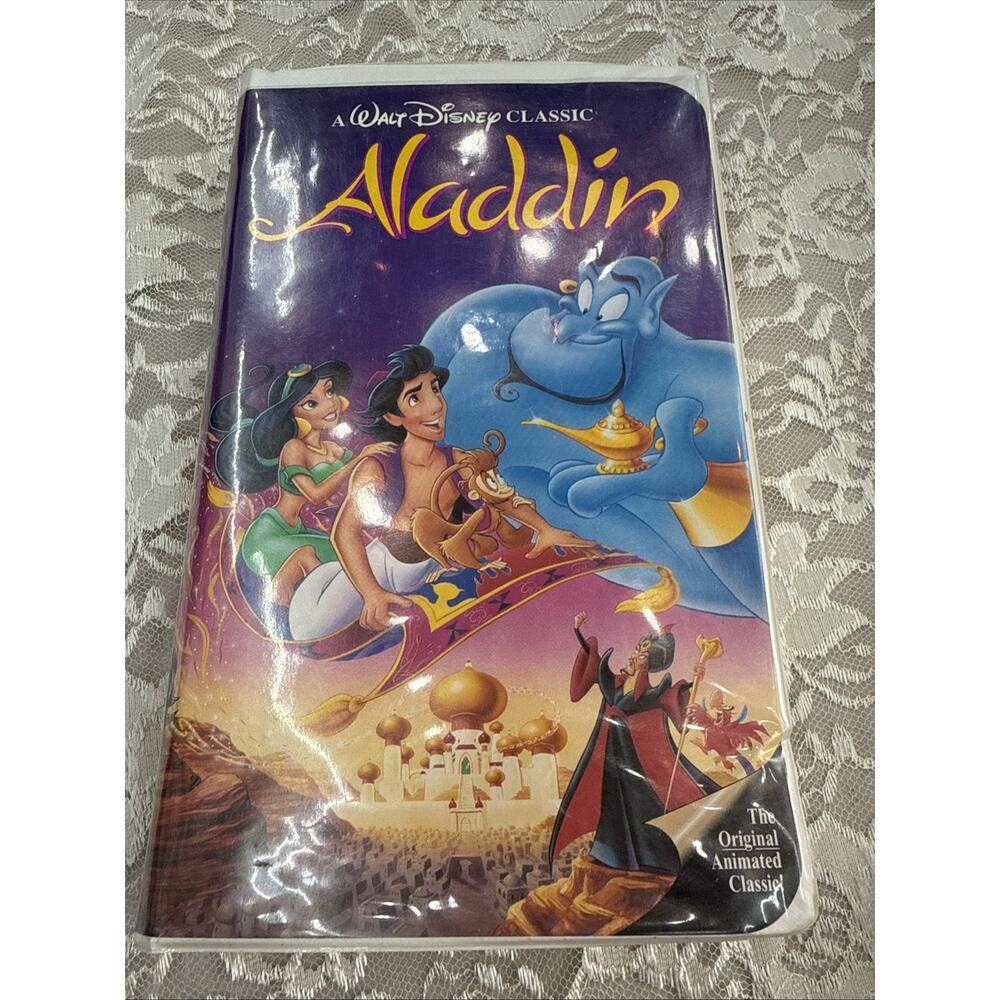 Vintage 90s 1993 Disney’s Aladdin VHS Black Diamond Clamshell Tested Works